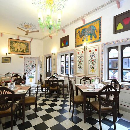 Jaipur Vintage House Bed & Breakfast ภายนอก รูปภาพ