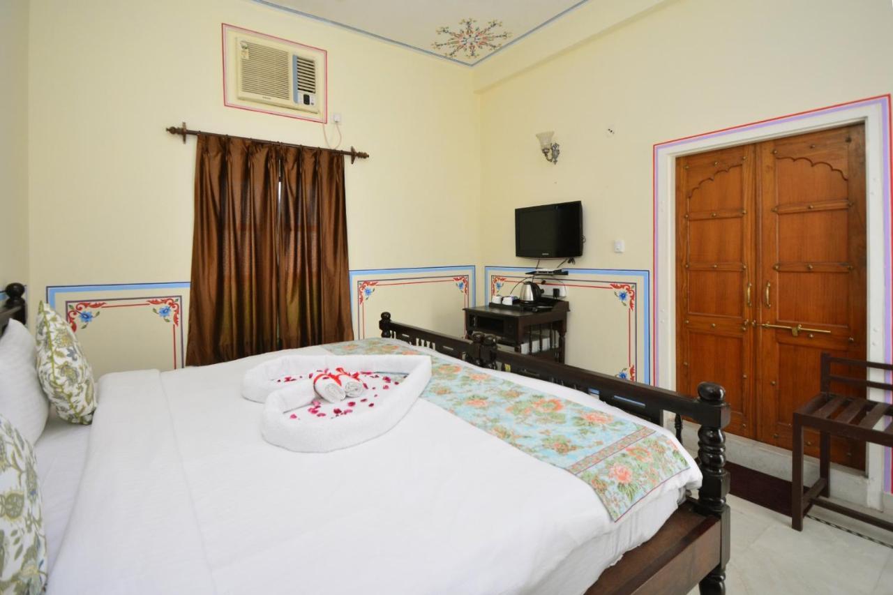 Jaipur Vintage House Bed & Breakfast ภายนอก รูปภาพ