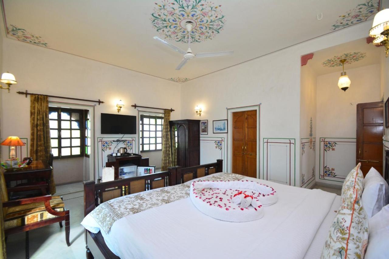 Jaipur Vintage House Bed & Breakfast ภายนอก รูปภาพ