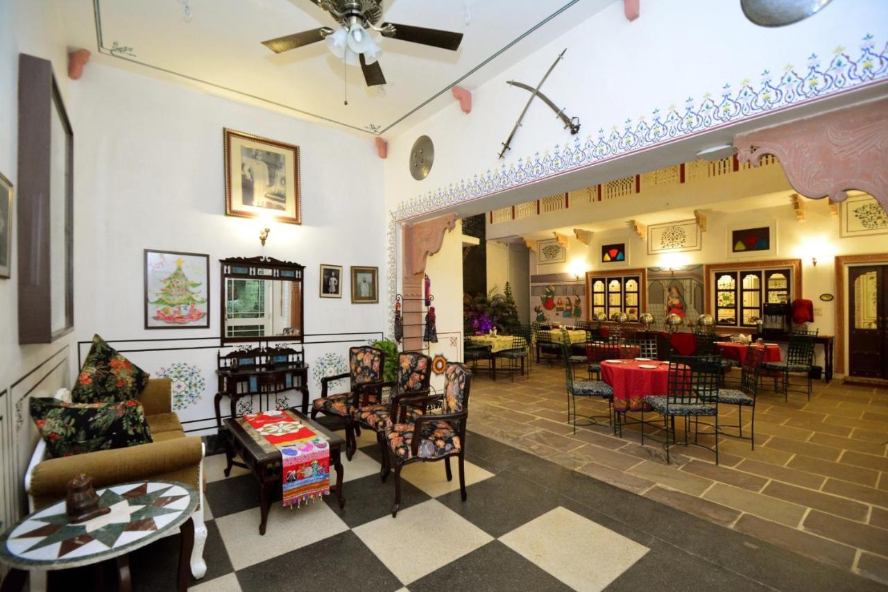Jaipur Vintage House Bed & Breakfast ภายนอก รูปภาพ