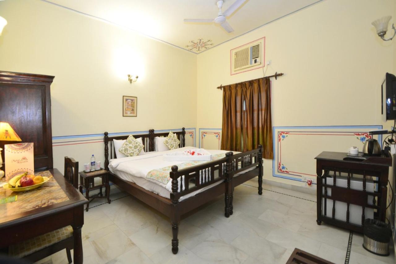 Jaipur Vintage House Bed & Breakfast ภายนอก รูปภาพ