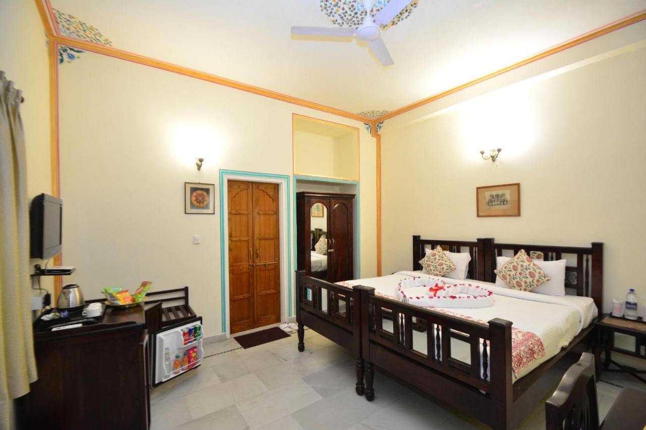 Jaipur Vintage House Bed & Breakfast ภายนอก รูปภาพ