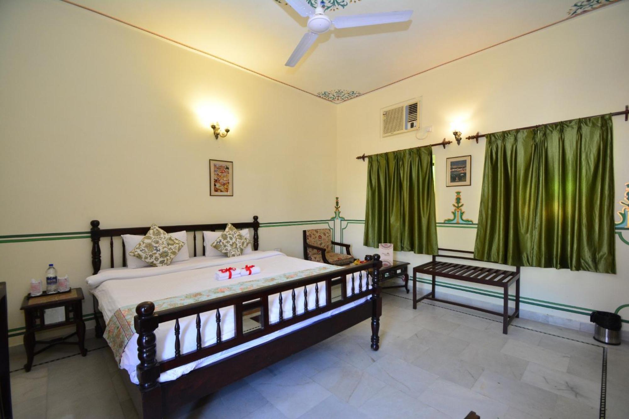 Jaipur Vintage House Bed & Breakfast ภายนอก รูปภาพ
