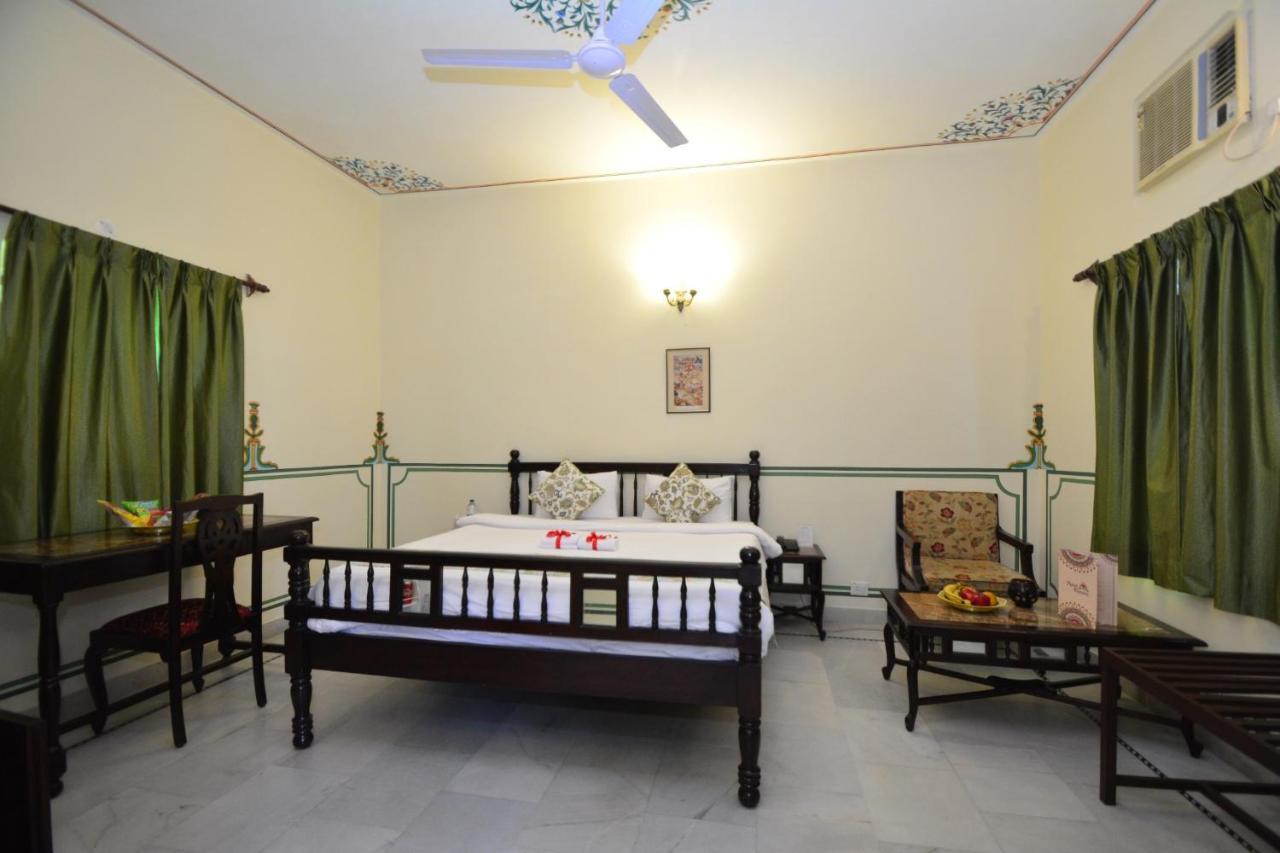 Jaipur Vintage House Bed & Breakfast ภายนอก รูปภาพ