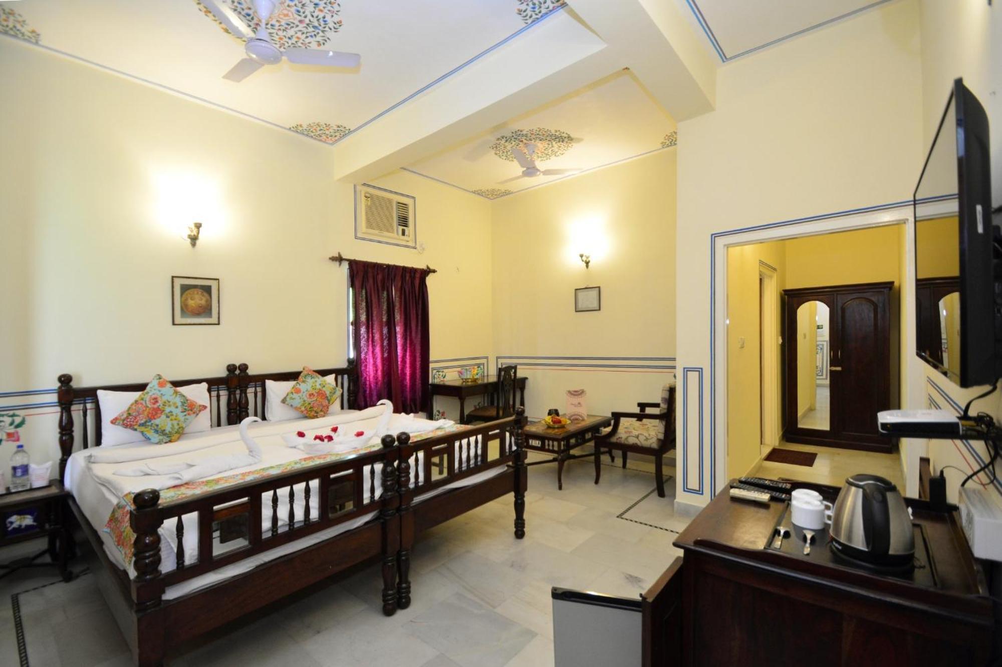 Jaipur Vintage House Bed & Breakfast ภายนอก รูปภาพ