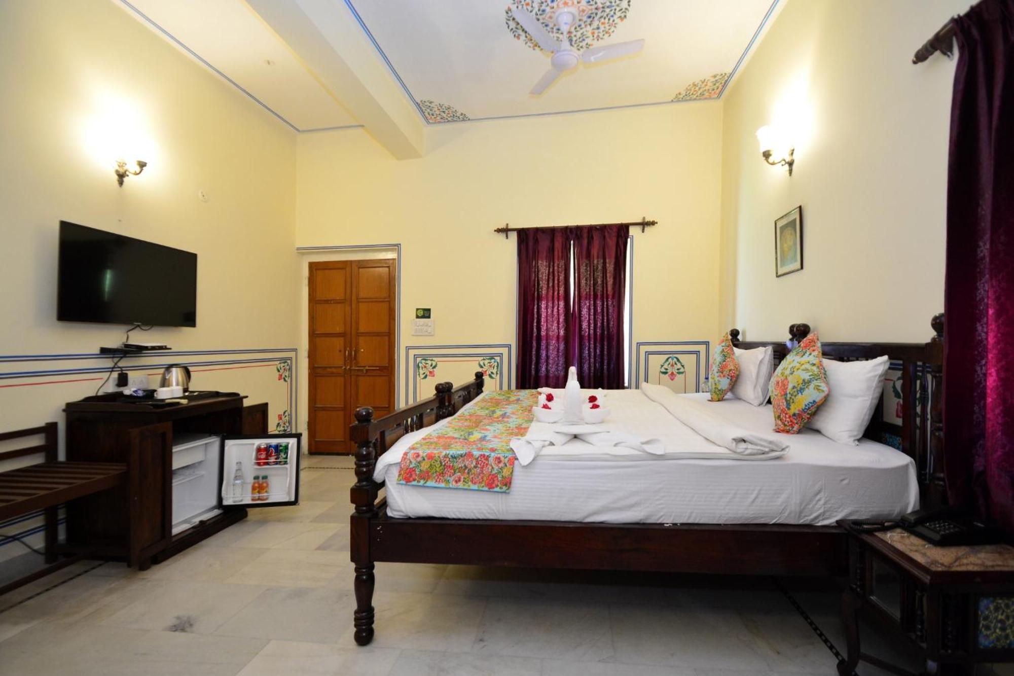 Jaipur Vintage House Bed & Breakfast ภายนอก รูปภาพ